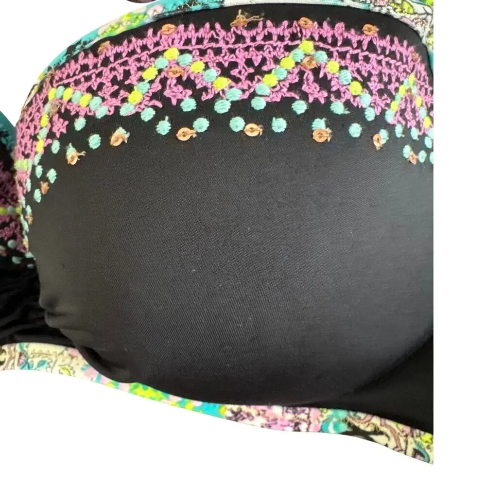 Victorias Secret Bali Embroidered Getaway Halter Bikini‎ Top Black Size 36C